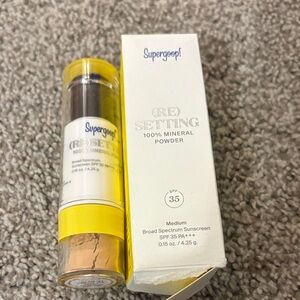 Supergoop! (Re)Setting 100% Mineral Powder Concealer - Yellow & White Packaging